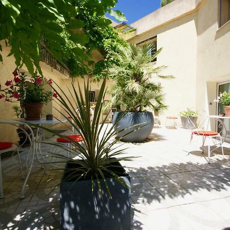 Couette Et Cafe Otel Montpellier Dış mekan fotoğraf