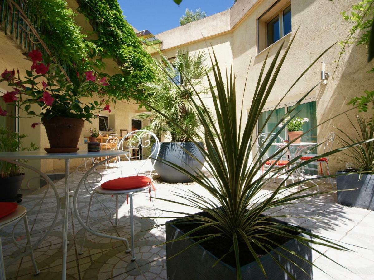 Couette Et Cafe Otel Montpellier Dış mekan fotoğraf